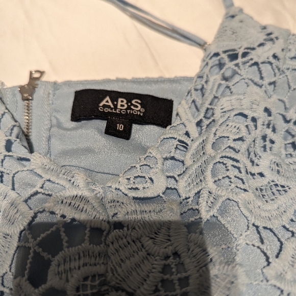 Self-Portrait style dress from Simons - Picture 3 of 6